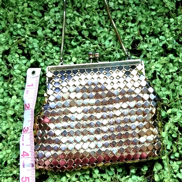 Glitzy ART Lumured Gold Mesh Germany Clam Shell Fancy Special Bag Purse 5" sq - Picture 11 of 13